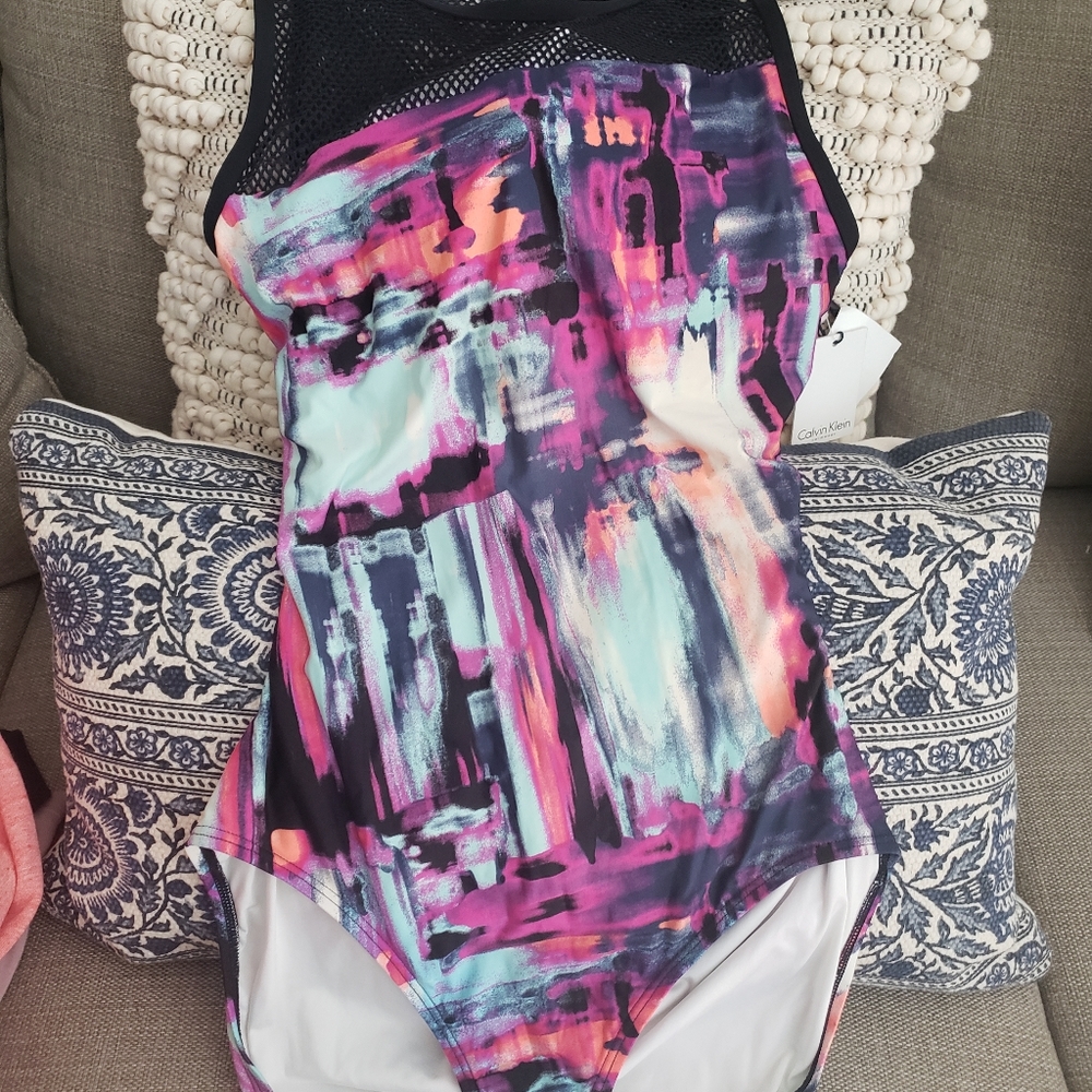 One piece bathing suit
